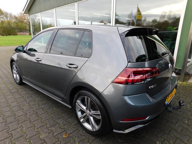 Volkswagen GOLF 1.0TSI 116PK R-LINE!! All-in Prijs! NL AUTO! Trekh