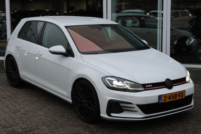 Volkswagen GOLF 1.0 TSI Highline//Led//Ecc//Stoelverwarming!!