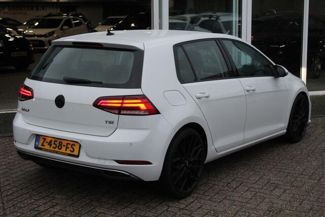 Volkswagen GOLF 1.0 TSI Highline//Led//Ecc//Stoelverwarming!!