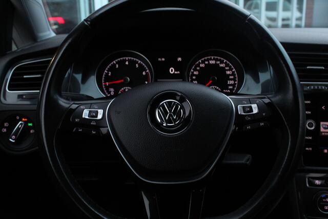 Volkswagen GOLF 1.0 TSI Highline//Led//Ecc//Stoelverwarming!!