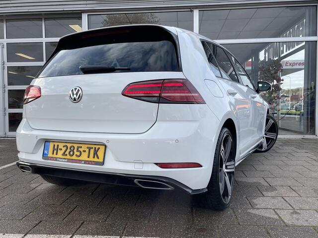 Volkswagen GOLF 1.5 TSI Highline Business R /Clima/Cruise/PDC v+a/150 pk/2018