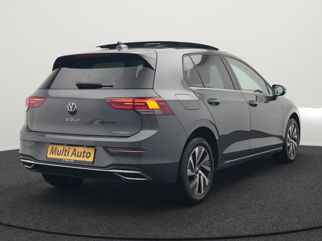 Volkswagen GOLF 1.4 eHybrid Style Plug In Hybrid 204pk Dealer O.H. PHEV | Trekhaak Af Fabriek | Panodak | Adaptive Cruise | IQ Light | Alcantara Sportstoelen Massage & Memory | Apple Carplay | Stoelen & Stuur Vewarmd | Blis | DAB |