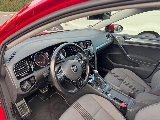 Volkswagen GOLF 1.2 TSI Connected Series Cruise Controle, Stoelverwarming,