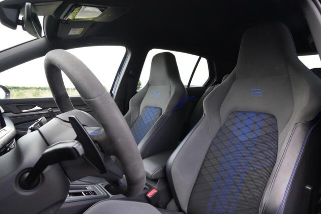 Volkswagen GOLF 2.0 TSI R 4Motion 320pk HarmanKardon/Navigatie/Camera