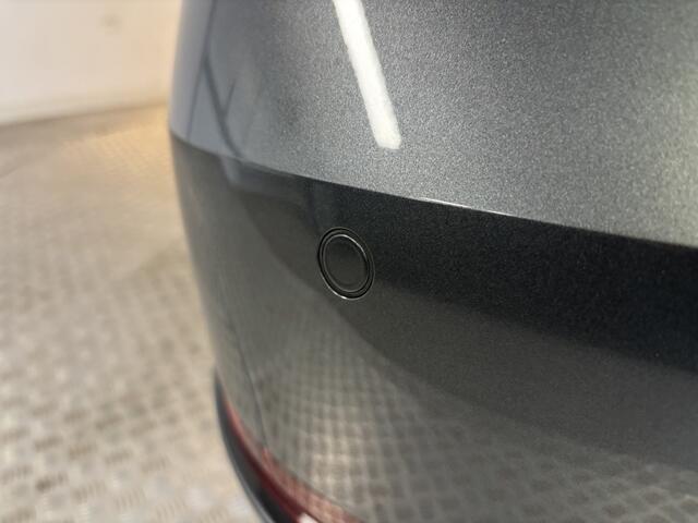 Volkswagen GOLF 1.5 TSI ComforLine Business 17" inch, Trekhaak