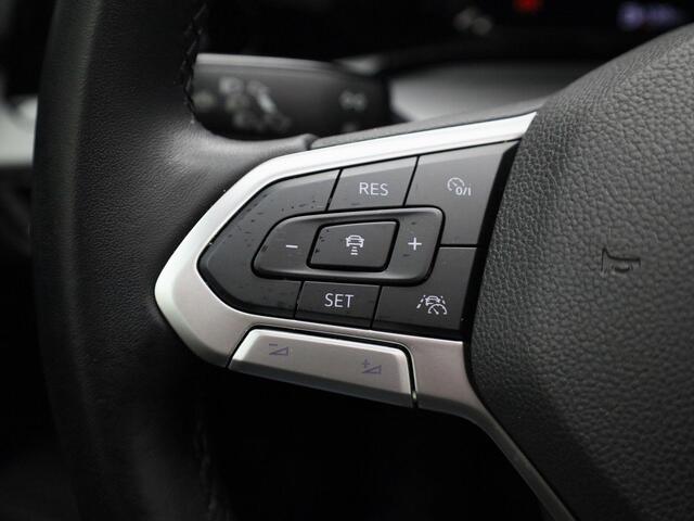 Volkswagen GOLF 1.5TSI/130PK Style · Panoramadak · Camera + Parkeersensoren · Apple/Android