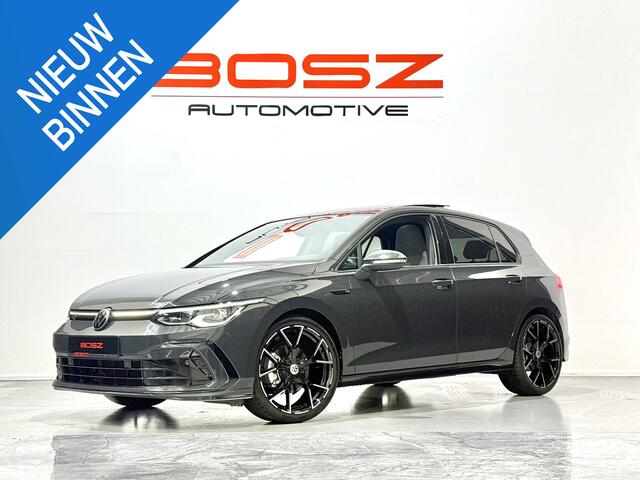 Volkswagen GOLF 8 1.5 eTSI R-Line DSG PANO ACC SFEER IQ BLIND
