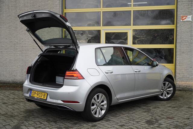 Volkswagen GOLF 1.0 TSI 5drs Comfortline BJ2018 Lmv 16" | Led | Pdc | Navi | App-Connect | Climate control | Cruise control | Getint glas