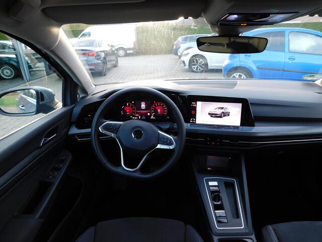 Volkswagen GOLF 1.4 eHybrid PHEV Style, Trekhaak, IQ light, Carplay, Camera