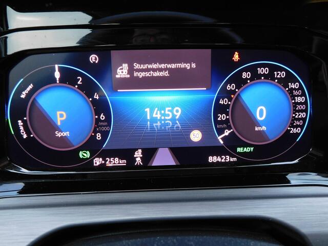 Volkswagen GOLF 1.4 eHybrid PHEV Style, Trekhaak, IQ light, Carplay, Camera