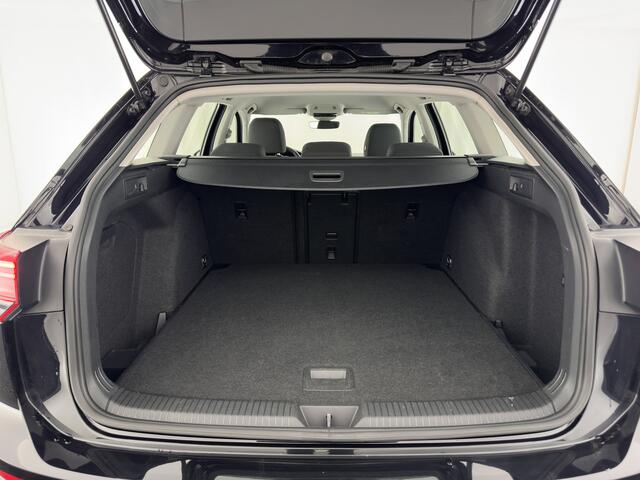 Volkswagen GOLF Variant 2.0 TDI Life Business (INCL-BTW) *FULL-LED | DIGI-COCKPIT | NAVI-FULLMAP | HEATED-COMFORTSEATS | KEYLESS | DAB+ | CARPLAY | ECC | AMBIENT-LIGHT | PDC | 16''ALU*