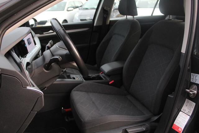 Volkswagen GOLF Variant 1.0 TSI Life//Navi//Trekhaak!!