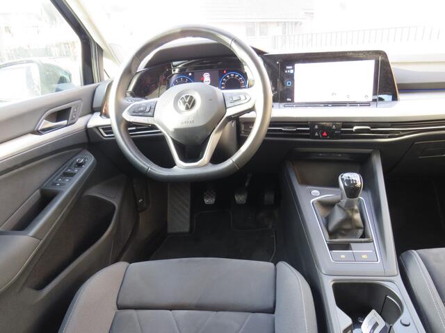 Volkswagen GOLF 1.5 TSI Life Business 46.000Km! * Rijklaarprijs incl. garantie * Camera * Navi * PDC V+A * Led Koplampen * ACC *