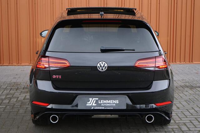 Volkswagen GOLF 2.0 TSI GTI 245PK Performance Panodak Alcantara DCC ACC Virtual Blindspot VOL!