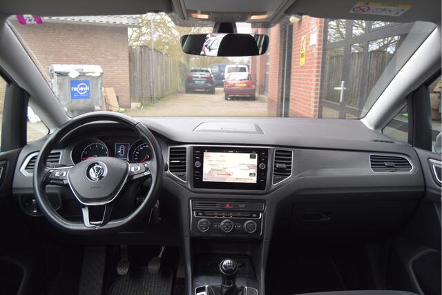 Volkswagen GOLF SPORTSVAN 1.0 TSI | Camera | A-Cruise | Trekhaak | Clima