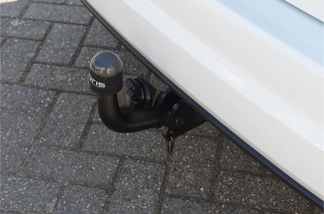 Volkswagen GOLF SPORTSVAN 1.2 TSI Navi | NL auto | Trekhaak | Getint glas | DAB | Bluetooth | Airco