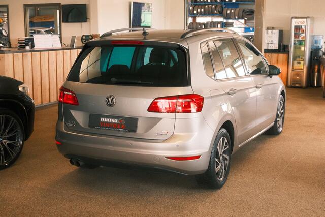 Volkswagen GOLF SPORTSVAN 1.4 TSI DSG 122pk Highline Sound !! PDC/CARPLAY/NAVI/LMV