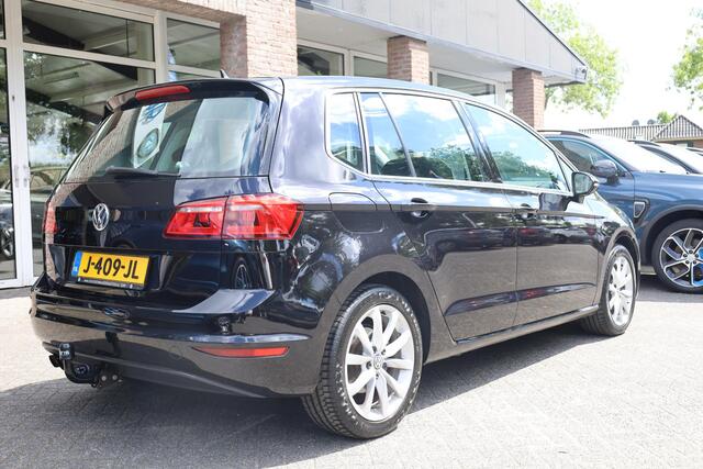 Volkswagen GOLF SPORTSVAN 1.4 TSI Highline TREKHAAK ALCANTARA STOELVERW. CRUISE CLIMA NAVI 2XPDC 17''LMV