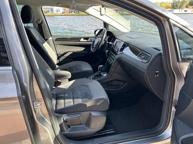Volkswagen GOLF SPORTSVAN 1.4 TSI Highline automaat airco/ecc navi alcantara