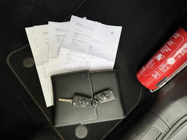 Volkswagen GOLF SPORTSVAN 1.2 TSI Bluemotion Automaat Navigatie slechts 22.000KM