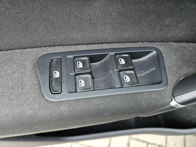 Volkswagen GOLF SPORTSVAN 1.0 TSI Comfortline