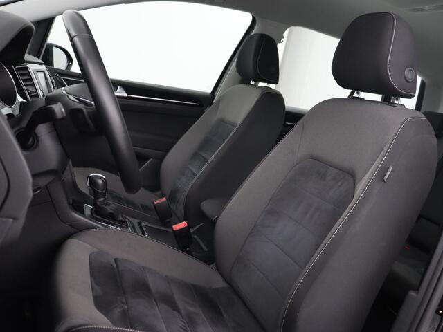 Volkswagen GOLF SPORTSVAN 1.4 TSI Highline | Automaat | Stoelverwarming | Adaptive cruise | Navigatie | Parkeerhulp | Climate control | Bluetooth