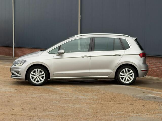Volkswagen GOLF SPORTSVAN 1.0 TSI 116pk DSG Automaat Pano / Trekhaak / Navigatie