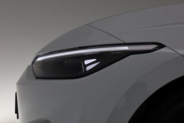 Volkswagen ID ID.7 Tourer Pro Business 77 kWh 286 PK | IQ Light | 360 Camera | HUD | Keyless | Side Assist | 20 inch