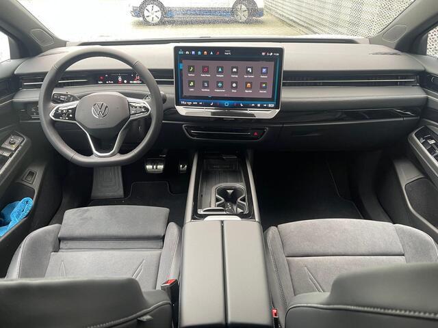 Volkswagen ID ID.7 Tourer 286PK Pro Business 77 kWh / Black Style / head-Up Display / Massage Stoelen / Matrix-Led Koplampen / 19'' LMV / VW