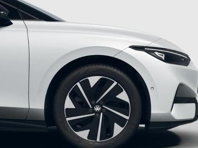 Volkswagen ID ID.7 Tourer Limited Edition 77 kWh accu 286 PK · verwarmd stuurwiel · Draadloze telefoonlader ·