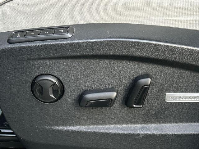 Volkswagen ID. Buzz 1st Max 77kWh 95% SOH | Wegklapbare Trekhaak | Elektr.deuren | Comfort stoelen met massage | Navigatie | Aplle Carplay of Android Auto