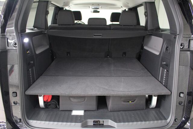 Volkswagen ID. Buzz Pro 77kWh 204PK IQ-Light | Trekhaak | Navigatie | El. schuifdeuren + achterklep | Stoelverwarming | Camera