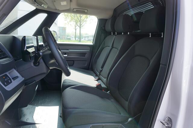 Volkswagen ID. Buzz Cargo | Exclusive Edition | 21" Velgen | Open en Close pakket | ACC | Apple Carplay | Camera | Trekhaak