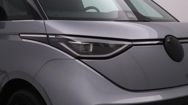 Volkswagen ID. Buzz Cargo Bulli edition 79 kWh Red Line Speciale Red Line uitvoering.