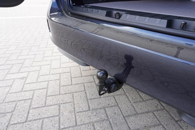 Volkswagen ID. Buzz Cargo ID. Buzz Cargo 286 pk ID. Buzz Cargo 286 pk, Achteruitrijcamera, Comfortstoelen met armleuning, Navigatie, Achterdeuren zonder ruit, Trekhaak