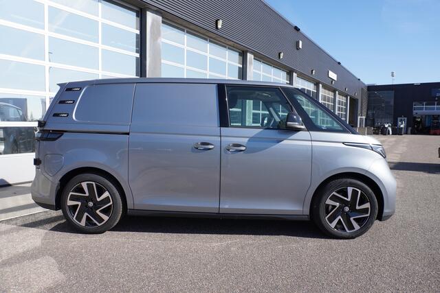 Volkswagen ID. Buzz Cargo ID. Buzz Cargo 340 pk 4-Motion ID. Buzz Cargo 340 pk 4-Motion, Bulli, Achteruitrijcamera, Comfortstoelen met armleuning, Navigatie, Achterdeuren zonder ruit, Trekhaak
