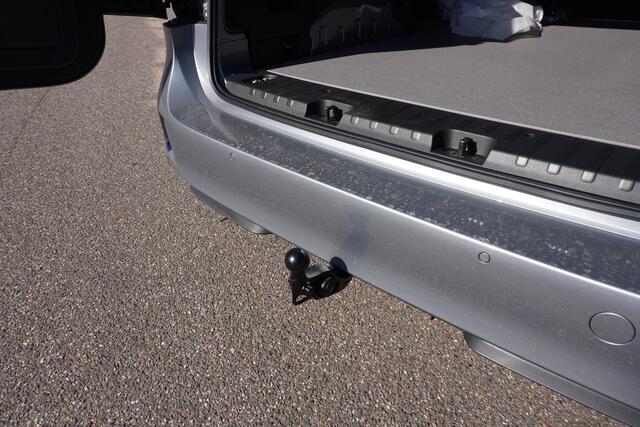 Volkswagen ID. Buzz Cargo ID. Buzz Cargo 340 pk 4-Motion ID. Buzz Cargo 340 pk 4-Motion, Bulli, Achteruitrijcamera, Comfortstoelen met armleuning, Navigatie, Achterdeuren zonder ruit, Trekhaak