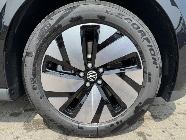 Volkswagen ID. Buzz Cargo Bulli edition 79 kWh 286 PK | Trekhaak | 3 Zits | App Connect | Camera