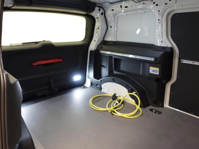 Volkswagen ID. Buzz Cargo 77 kWh 204pk Trekhaak 3zits LED Cruise control Navigatie/ Apple Carplay Achterklep