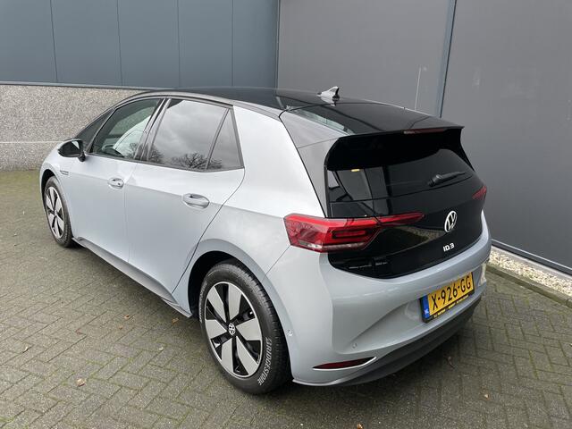 Volkswagen ID.3 Pro Advantage 58 kWh //NIEUW/ Subsidie regeling nog tot 31-12-2024 Clim. control - Cruise control - Parks.v+a - stuur en v.stoelen vw - Park Assist - Tel/Connect/radio - MFL stuurwiel - ramen E-VZ - Spiegels E-V+V