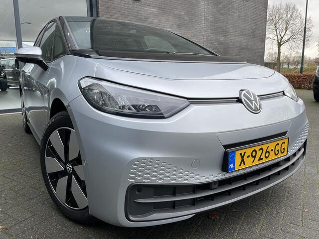 Volkswagen ID.3 Pro Advantage 58 kWh //NIEUW/ Subsidie regeling nog tot 31-12-2024 Clim. control - Cruise control - Parks.v+a - stuur en v.stoelen vw - Park Assist - Tel/Connect/radio - MFL stuurwiel - ramen E-VZ - Spiegels E-V+V