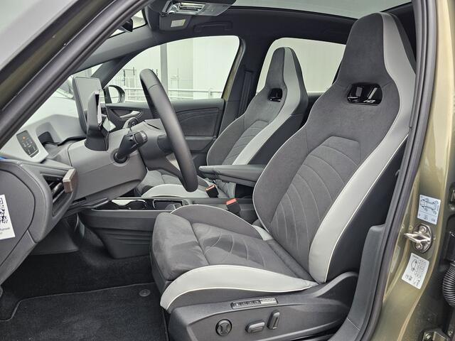 Volkswagen ID.3 Pro S Business 77 kWh | Assistance + | Top Sport int | Panoramadak | 20" Demonstratieauto, bel voor beschikbaarheid