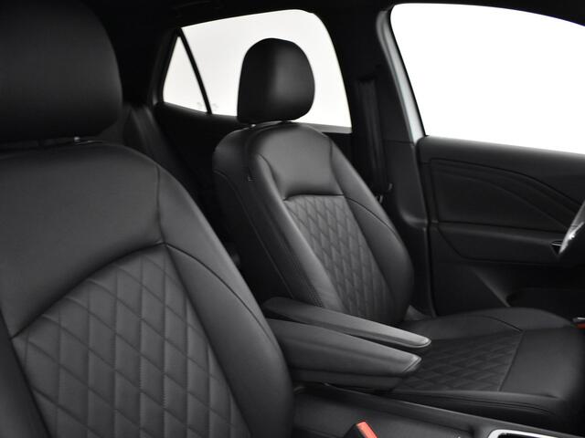 Volkswagen ID.3 Pure Oranje Edition 52kWh |125 kW/170pk Volkswagen ID.3 Pure Oranje Edition 52 kWh |125 kW / 170 pk H | 18" LM velgen met All-season banden | Lederen bekleding | Getint glas |