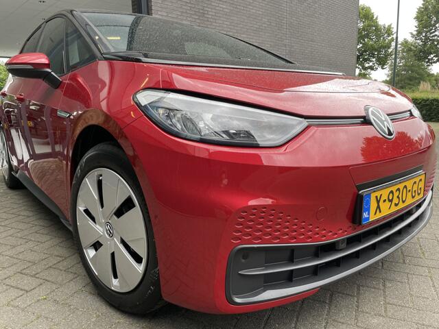 Volkswagen ID.3 Pro Advantage 58 kWh NIEUW! Automaat - Cruise control - Airco - Parkeersensoren - achteruitrijcamera - navigatie - Multifunctioneel stuurwiel