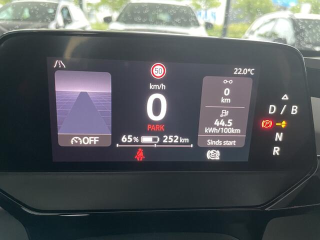 Volkswagen ID.3 Pro Advantage 58 kWh NIEUW! Automaat - Cruise control - Airco - Parkeersensoren - achteruitrijcamera - navigatie - Multifunctioneel stuurwiel