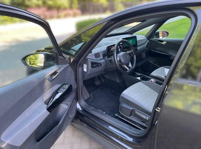 Volkswagen ID.3 Life 58 kWh | Stoelverwarming | Cruise Control | Navigatie | Standkachel | Keyless | Parkeersensoren | LED | Apple Carplay | BTW |