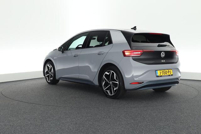 Volkswagen ID.3 First Plus 58 kWh 204pk Camera Matrix Adaptive Cruise Navigatie Stoel+stuurverwarming