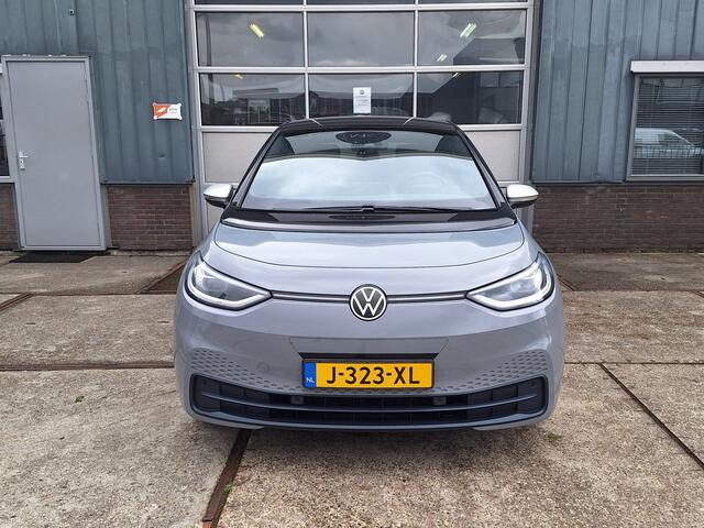 Volkswagen ID.3 First Edition Plus 58 kWh, Camera, Navi, 19"Lm velgen 1 Eigenaar!