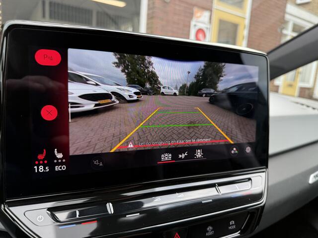 Volkswagen ID.3 First Plus 58 kWh Camera, Trekhaak, 19''Lmv, Matrix Led