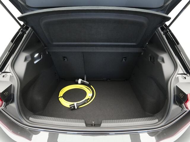 Volkswagen ID.3 Pure 150 pk Navigatie Camera Stoelverwarming Acc 333